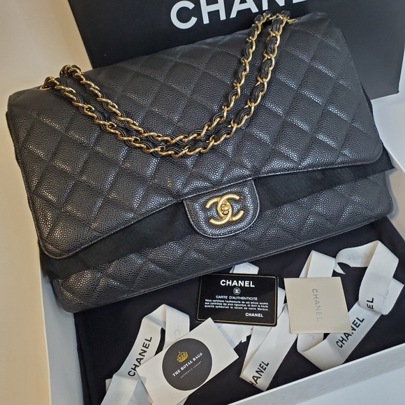 CHANEL Handbags - Chanel Maxi Single Flap Caviar Ghw